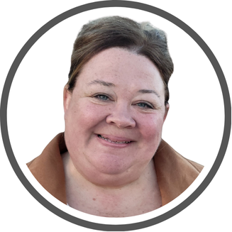 headshot Erica Powers