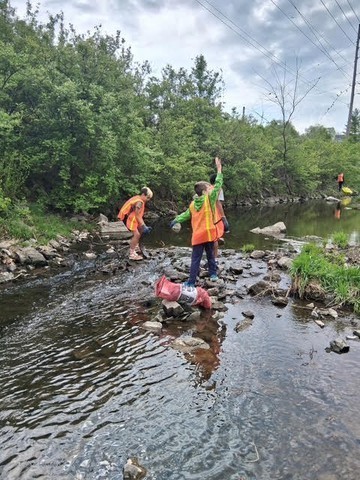 Heros Club In Action 