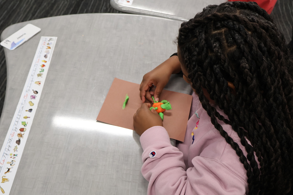 How is an author like an artist?  3rd grade writing lesson.
