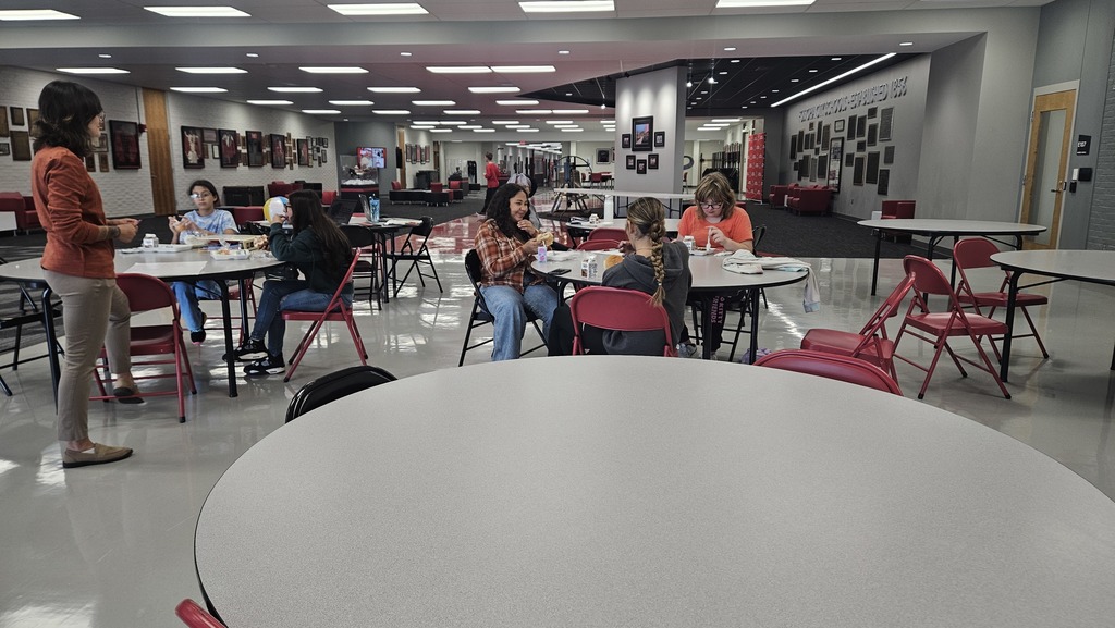 Girls Lunch Group 2025