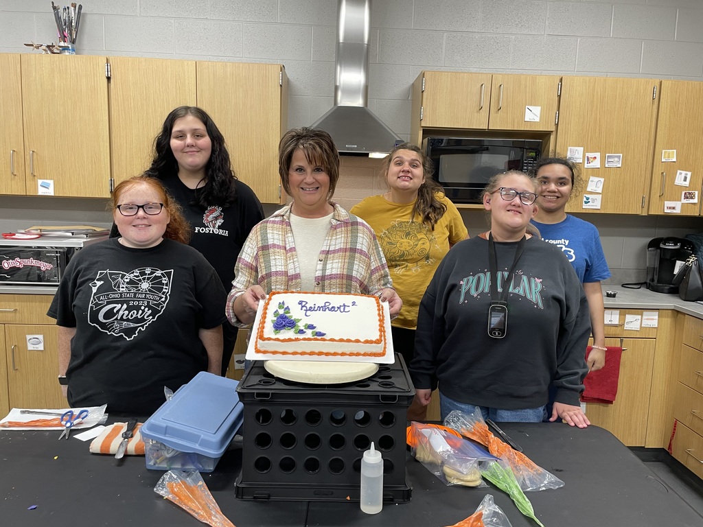 Cake Decorating class for Mrs. Ashley's students