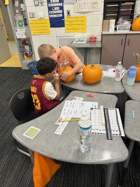 Pumpkin, Math, and Science fun in Mrs. Davoli's class