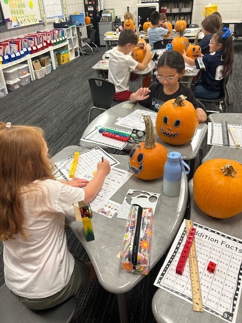 Pumpkin, Math, and Science fun in Mrs. Davoli's class