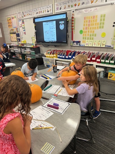 Pumpkin, Math, and Science fun in Mrs. Davoli's class