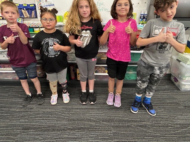 Mrs. Davoli's class - Red Ribbon Spirit Week