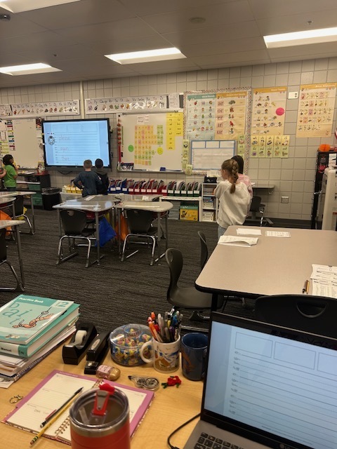 Mrs. Davoli's class - practicing trick words