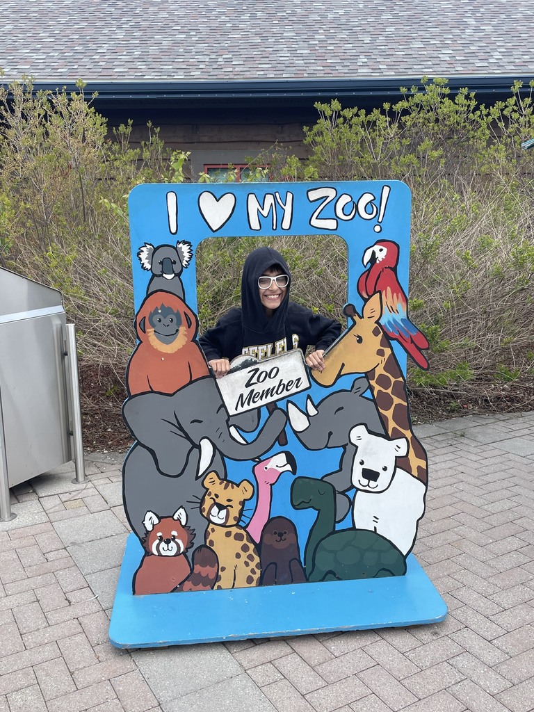 Ms. Jacoby's class at the zoo