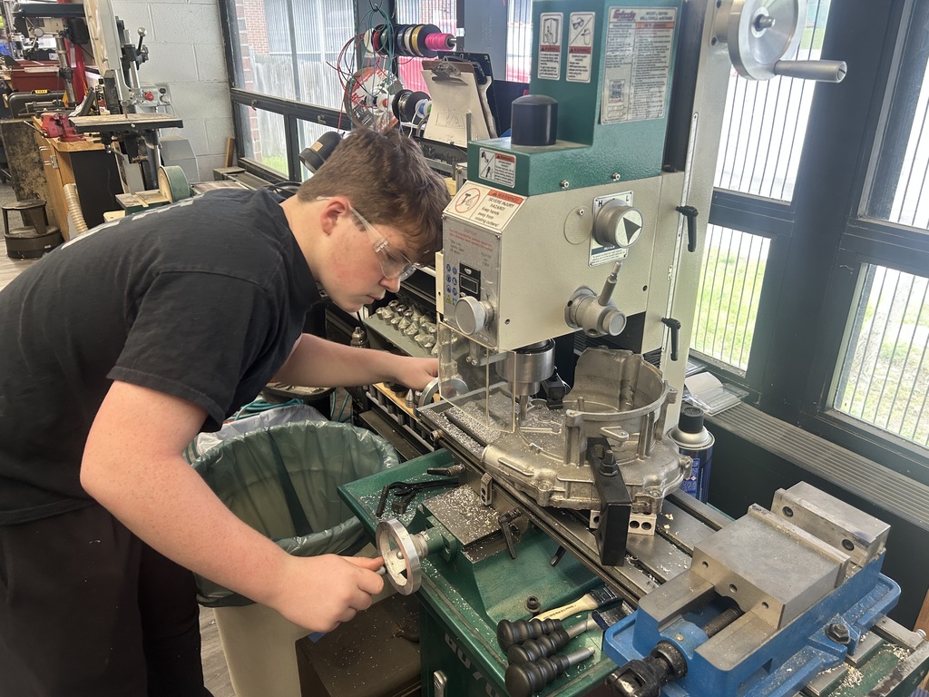 Machining Engine Case 