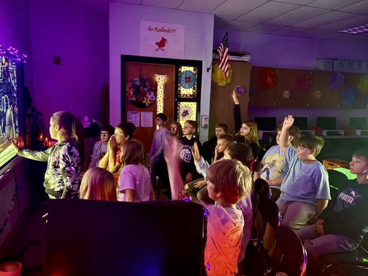 ISpy Spooky Mansion in Computer Class Grades 3-4