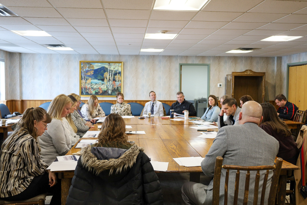 Meeting round tablke