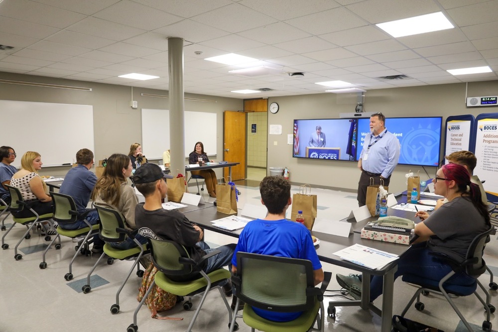 Student Board members meet with Dale Breault