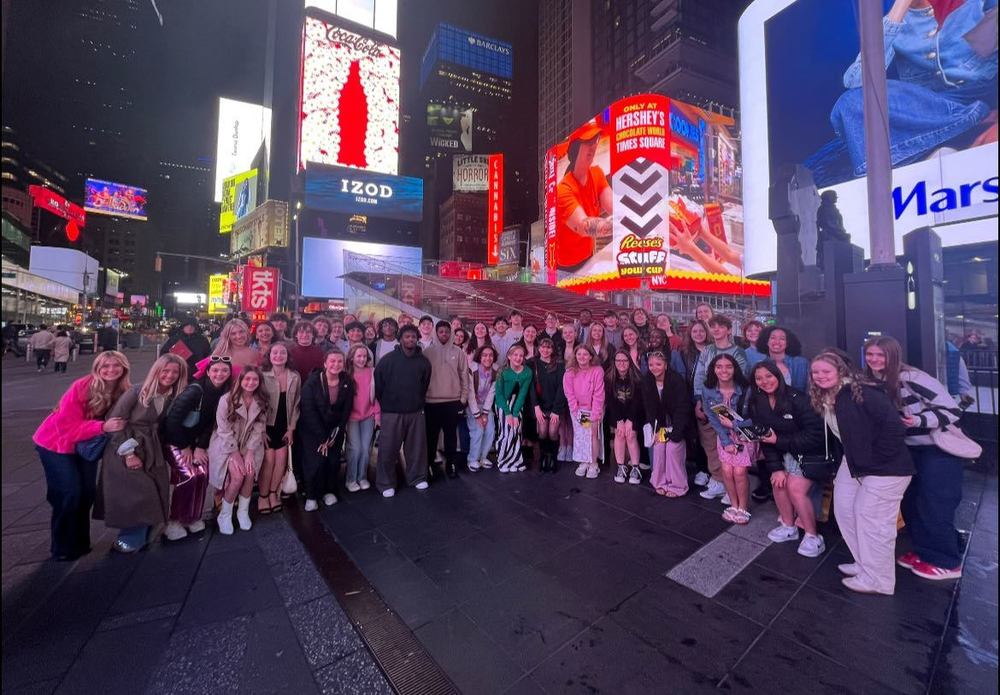 fchs choir students on time square