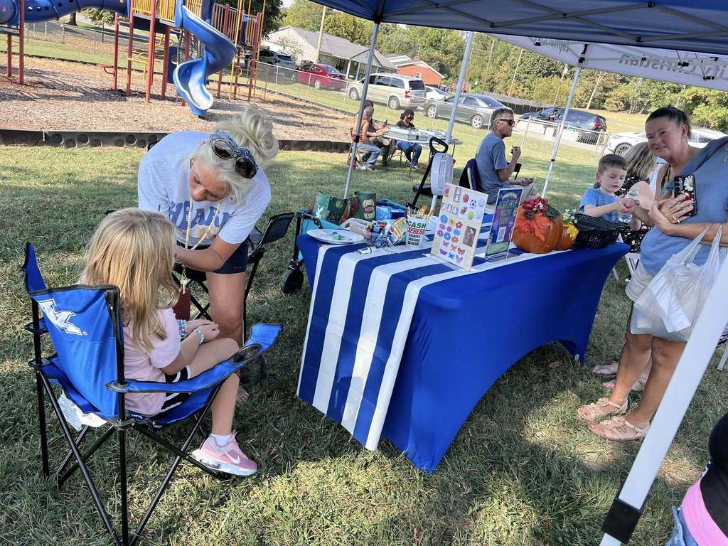 Latissa- FRYSC- Paints faces at the Salvation Army Fest