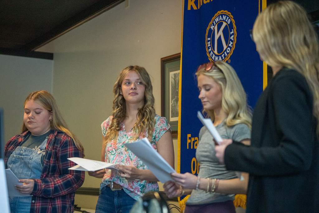 FFA students present at Kiwanis Club