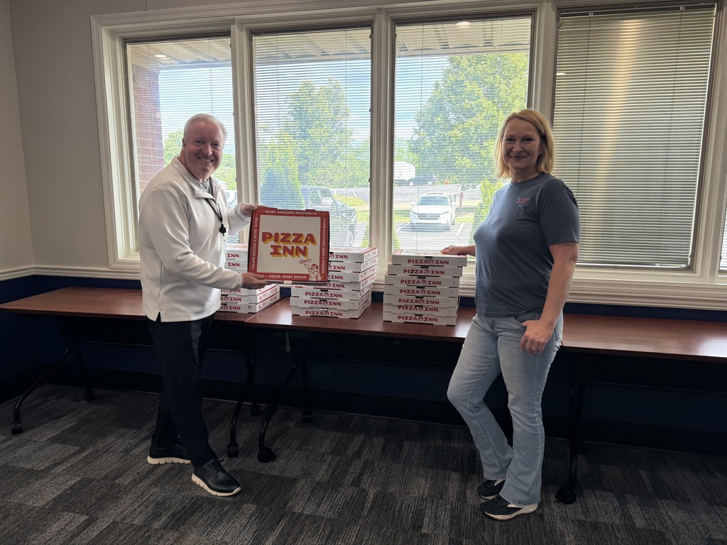 Pizza Inn delivers pizza during Teacher Appreciation Week.