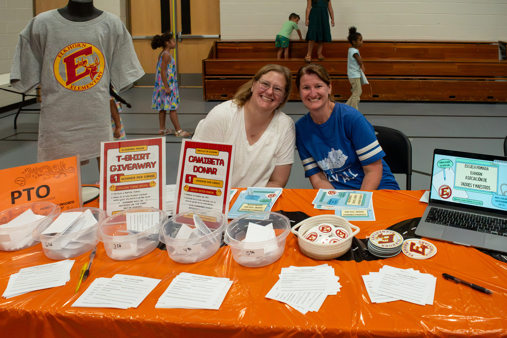 Elkhorn Elementary School and Elkhorn Middle School hosted their back-to-school bash event.