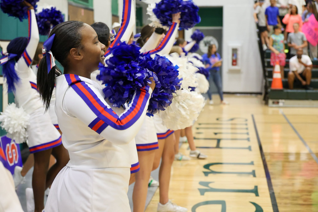 BMS Cheerleader