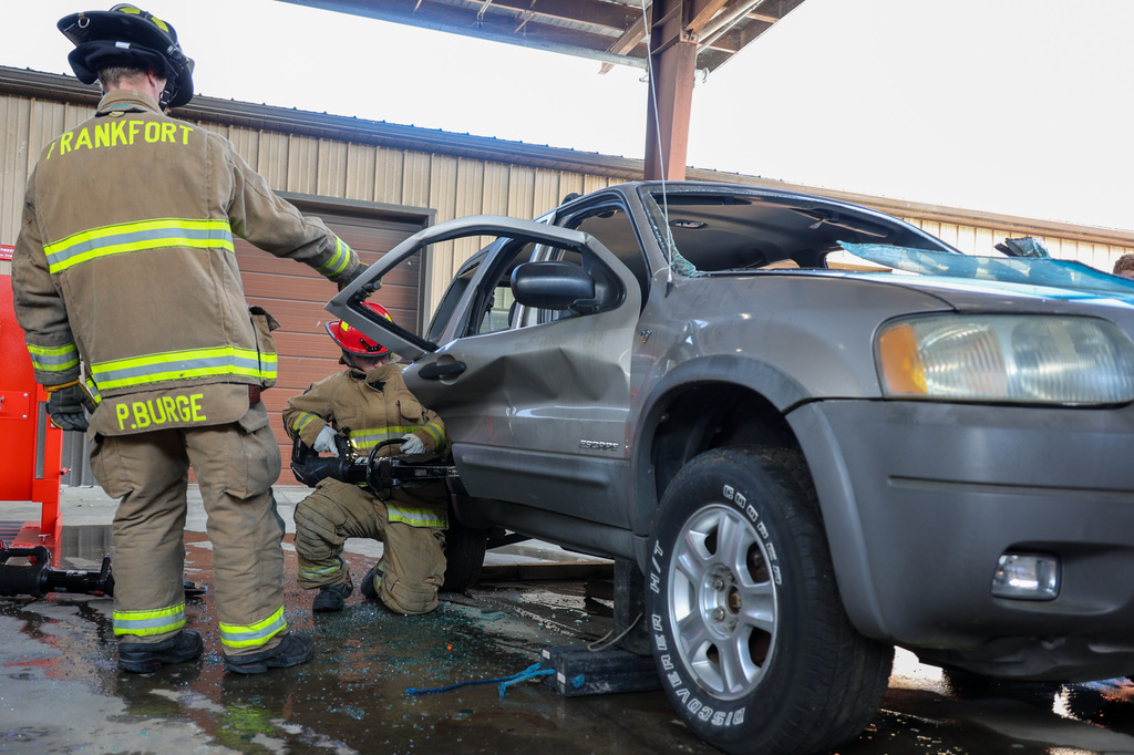 Fire-science student receives vehicle extrication training at CTC.