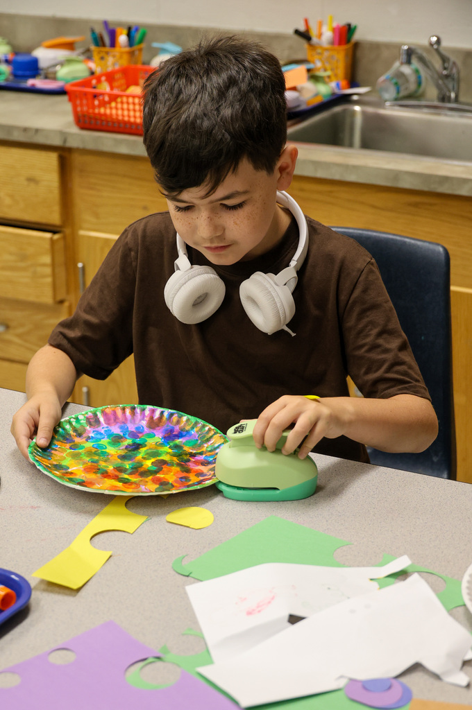 Bridgeport Elementary student creates "dot" for "Dot Day"