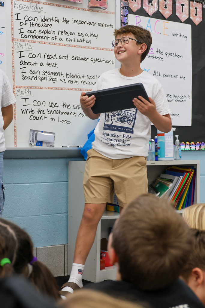 BMS FFA officer teaches elementary students.