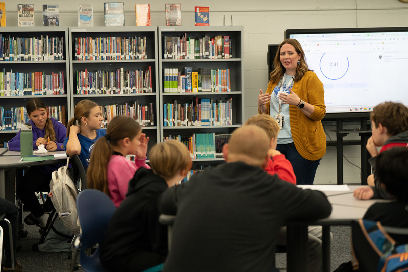 Cassandra Adams speaks with students