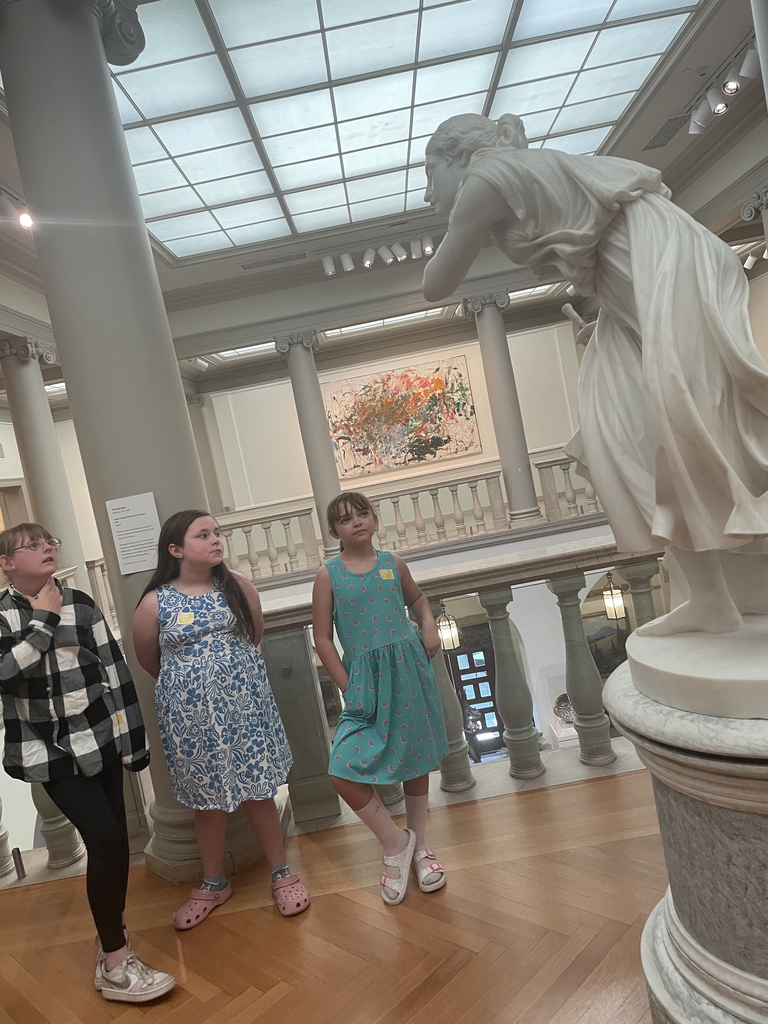 Discussing a sculpture from the eruption of Mt. Vesuvius.