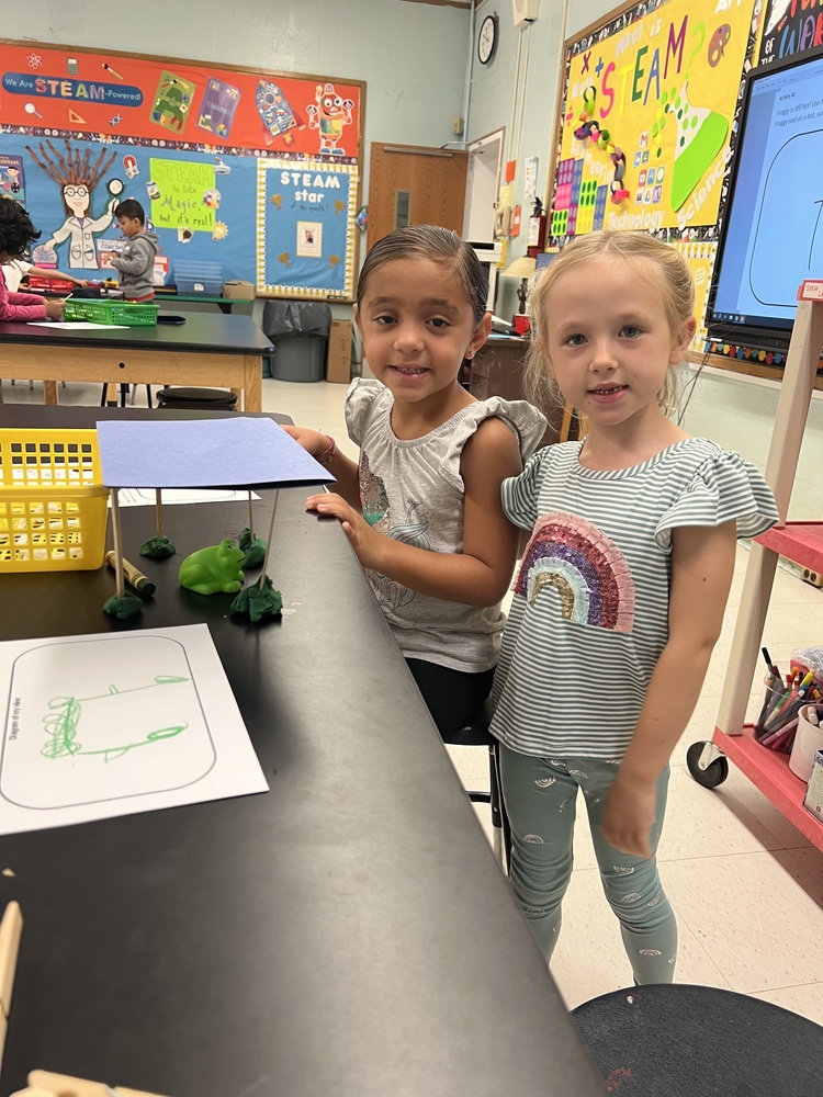 Students in STEAM Lab