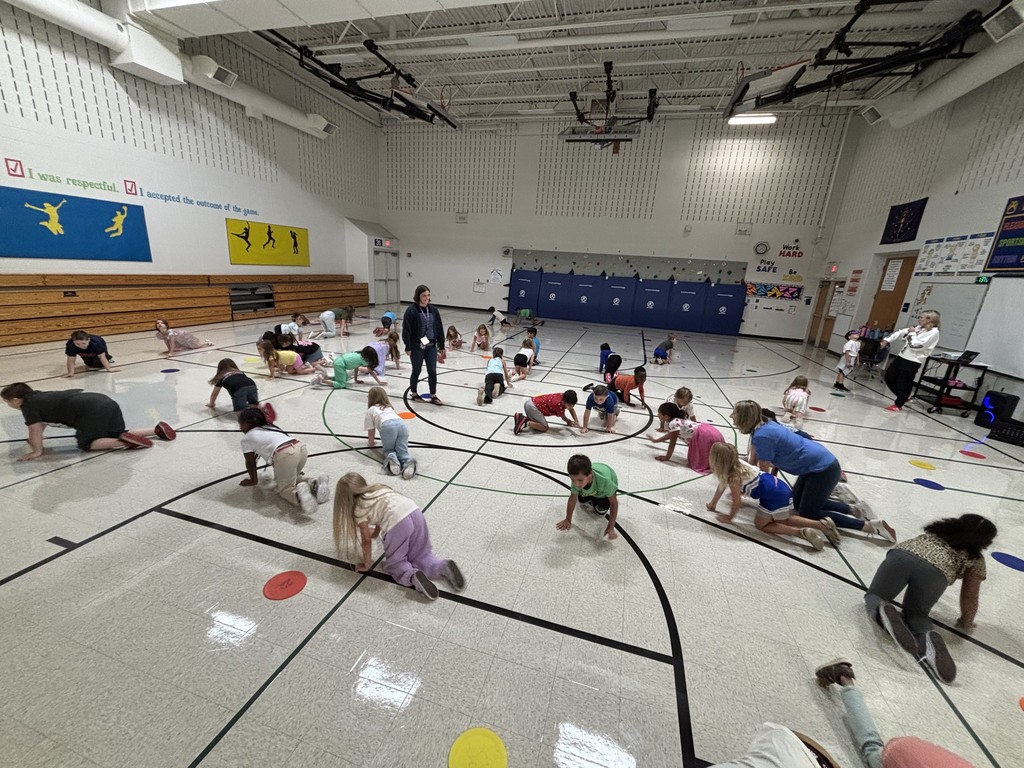 2nd grade playing Four Corners