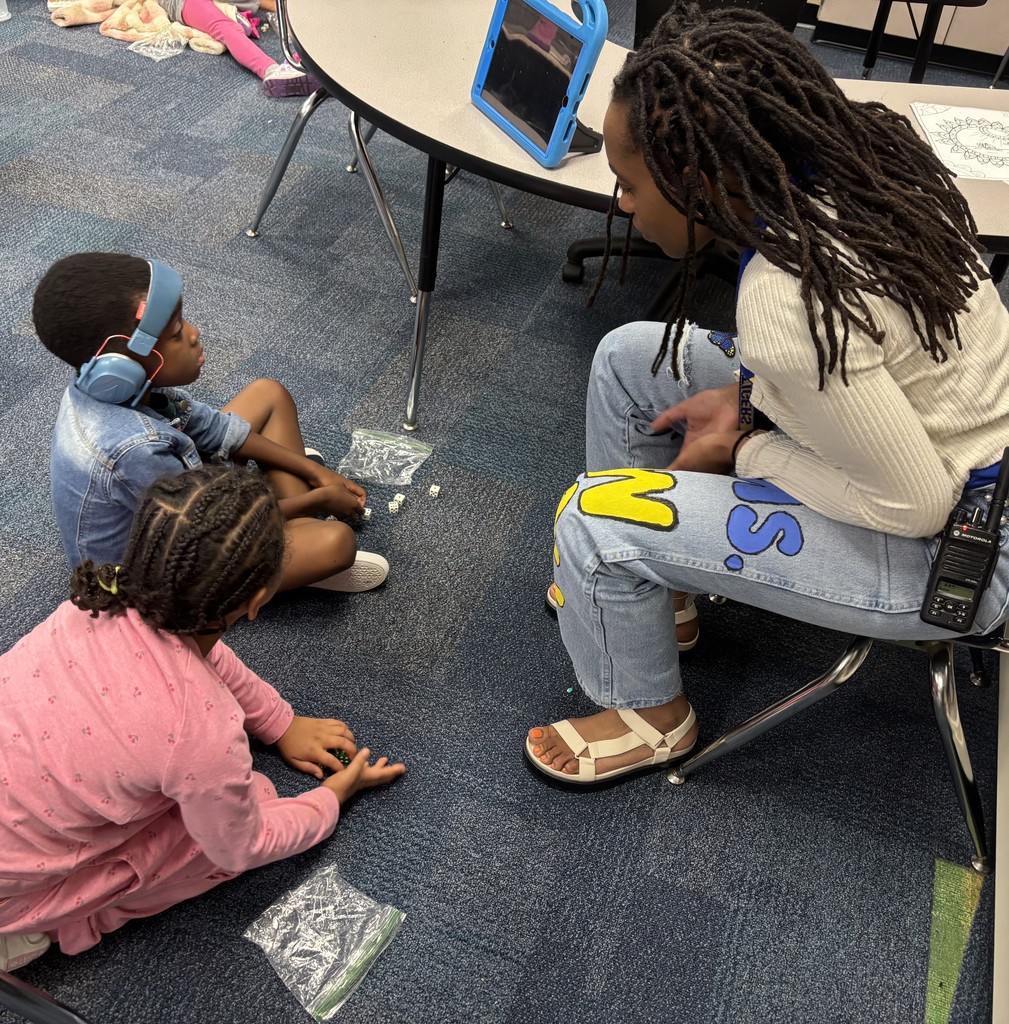 Students playing Tenzi