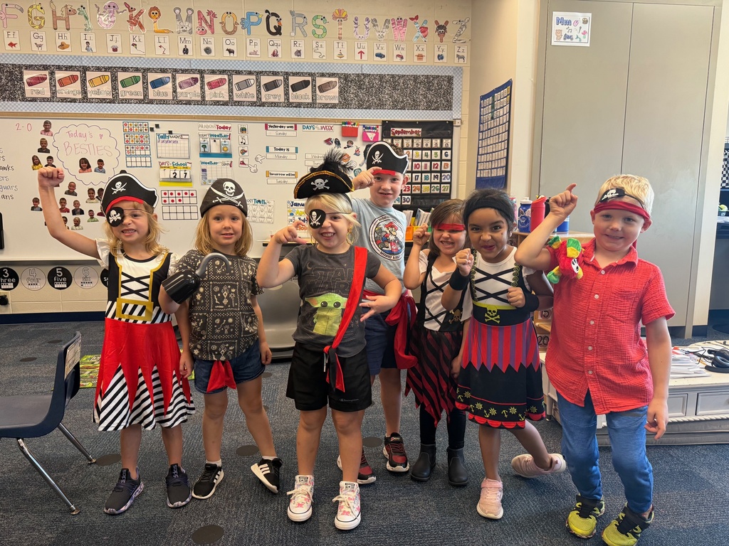 Students dressed up like pirates