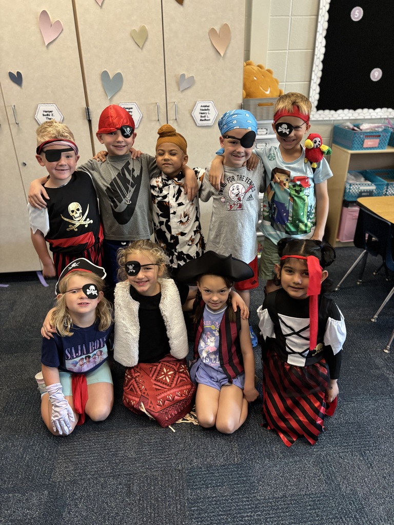 Students dressed up like pirates