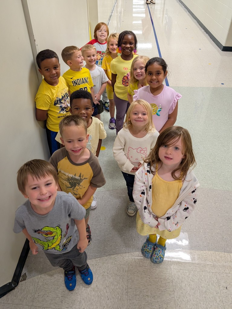 Students celebrating homecoming week with YELLOW energy Homecoming Spirit!