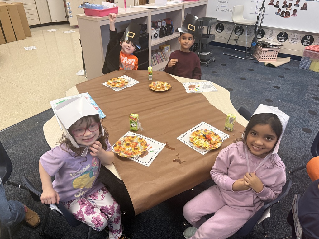 students having a thanksgiving feast