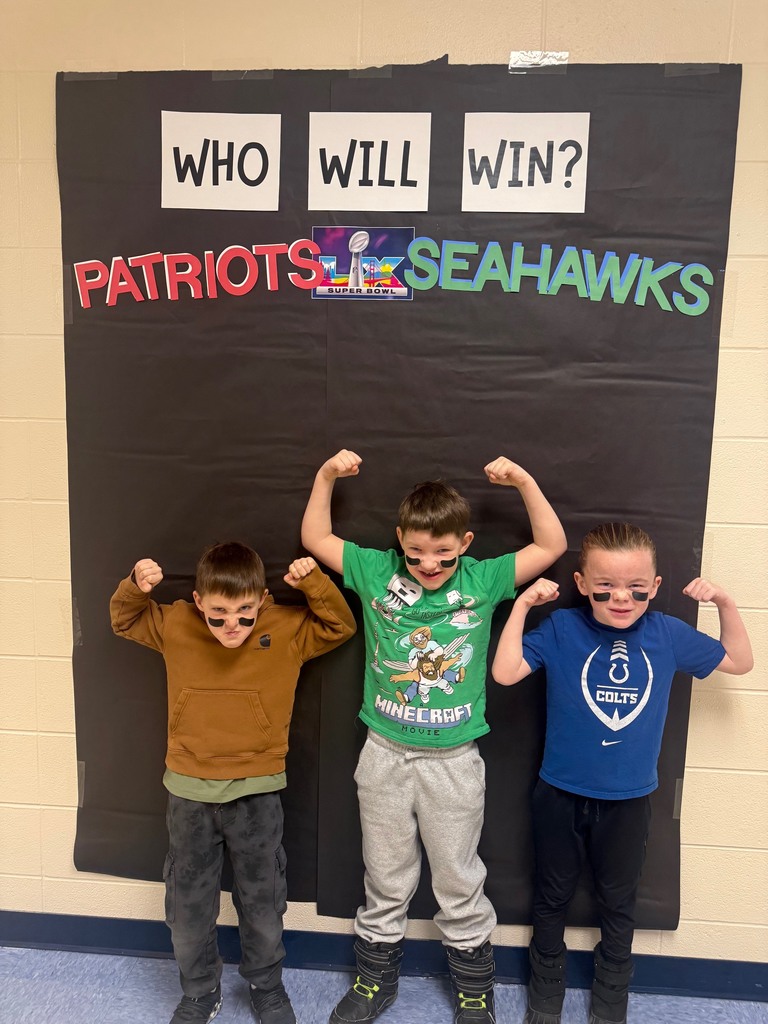 students celebrating the super bowl
