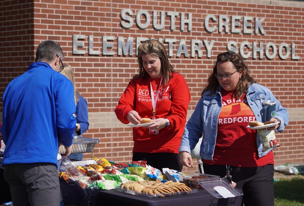 South Creek Employees for Staff Appreciation Lunch