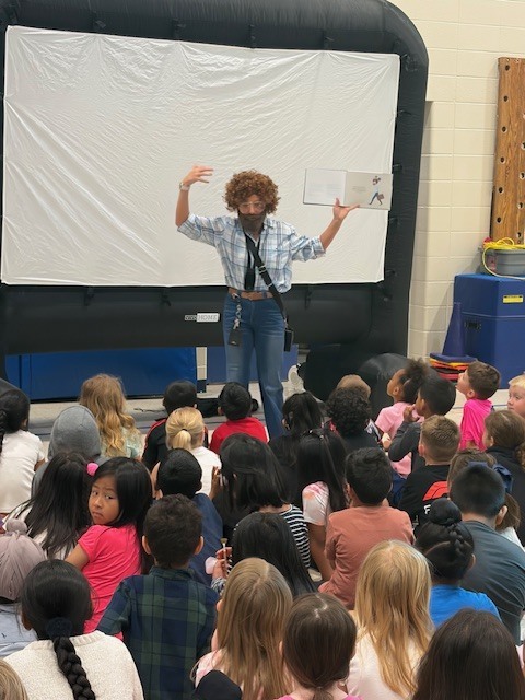 UNITE Friday art edition photo