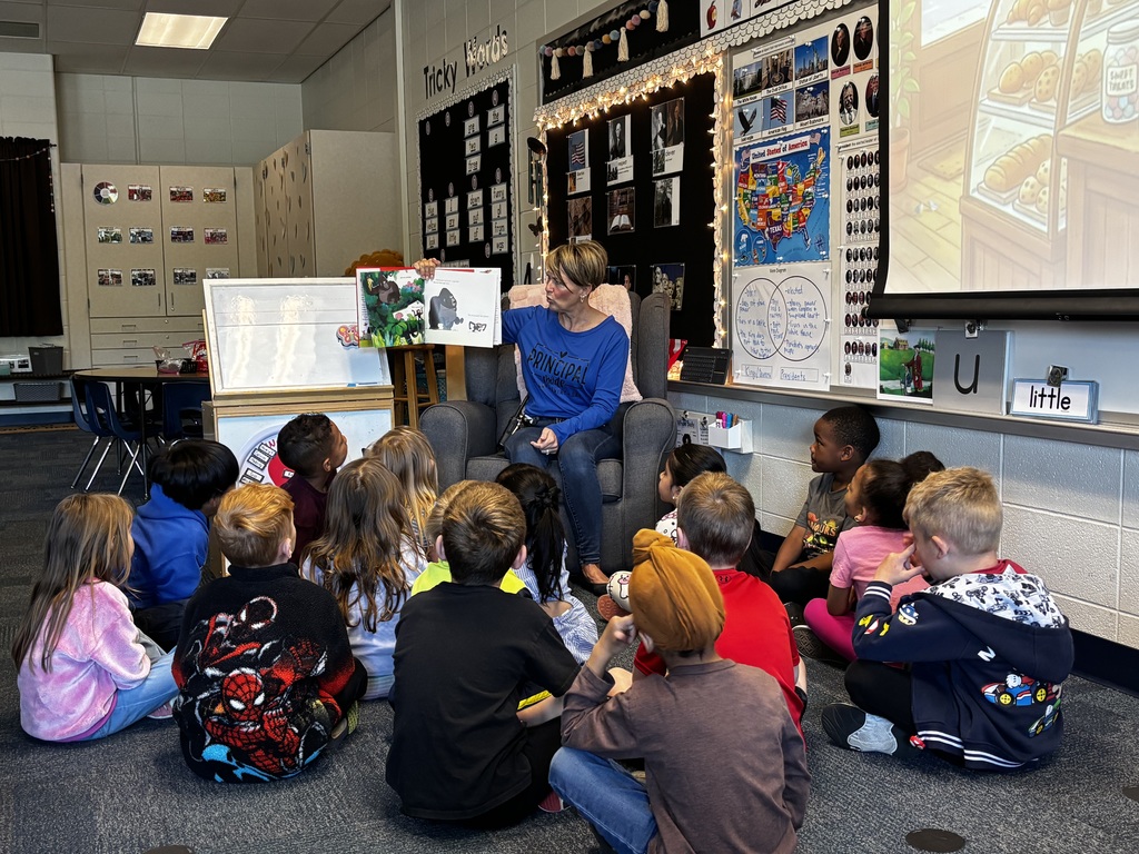 guest reader in kindergarten