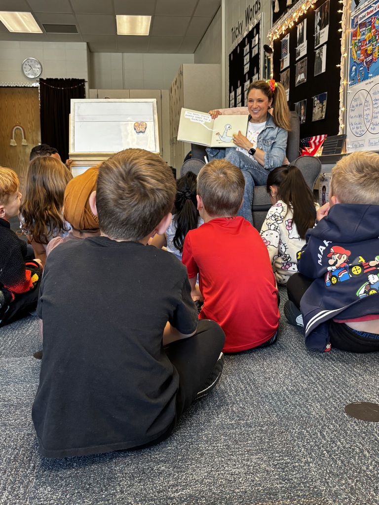 guest reader in kindergarten
