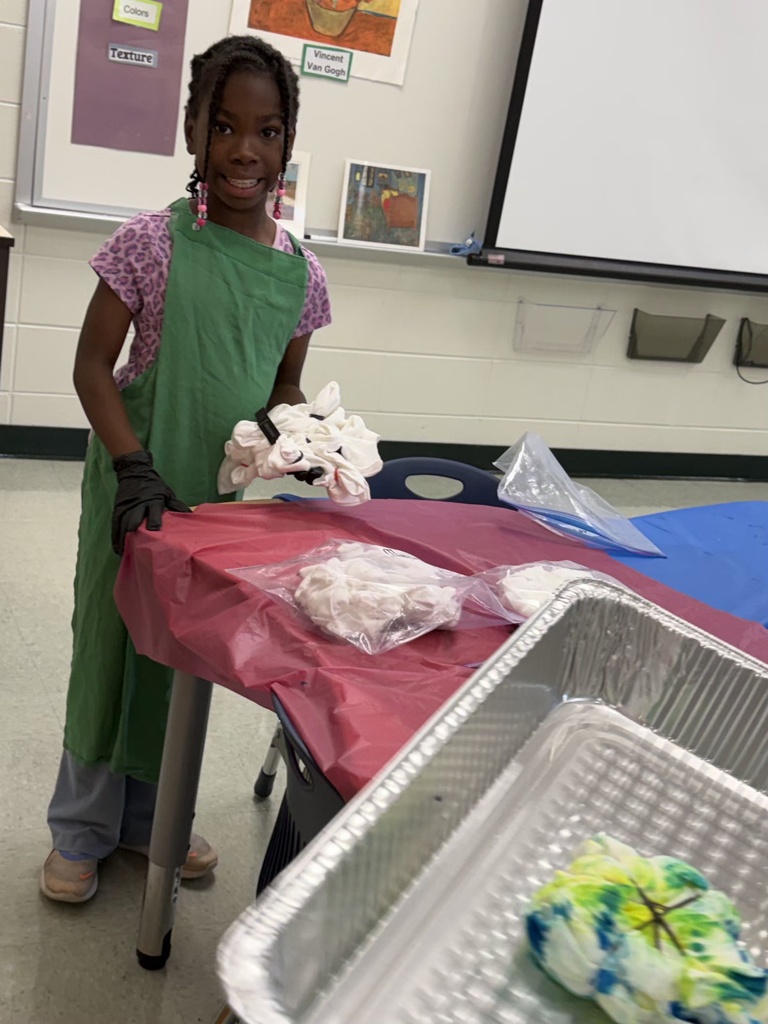 Student Council is tie-dyeing for the homecoming parade.