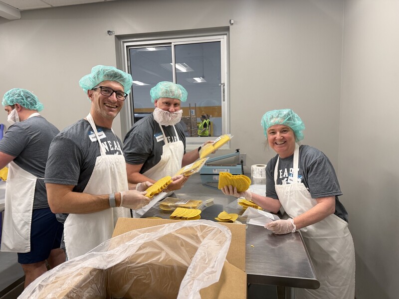 School Board Volunteers at Gleaners