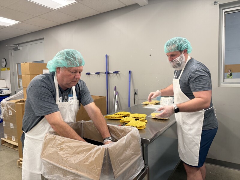 School Board Volunteers at Gleaners