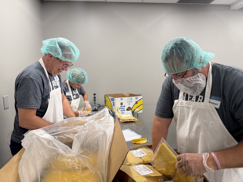 School Board Volunteers at Gleaners