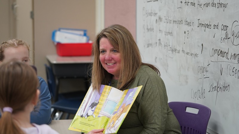 Michelle LaRoche receives national award