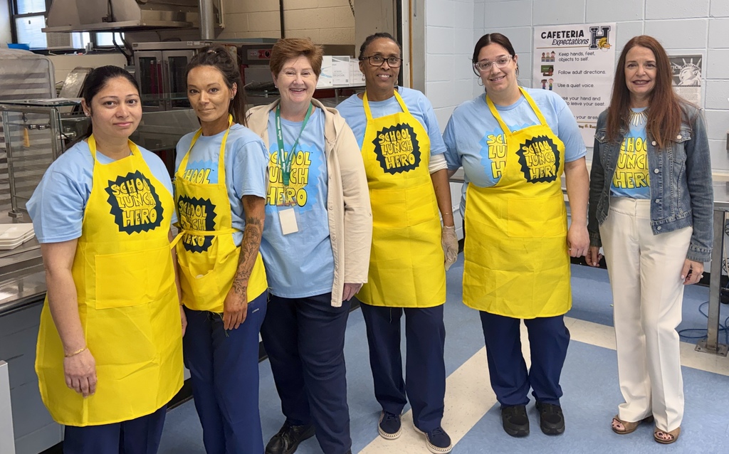 Franklin Township Public Schools celebrate National School Lunch Hero Day! Thank you to our food services staff who work hard to provide delicious and nutritious meals to our students every school day!