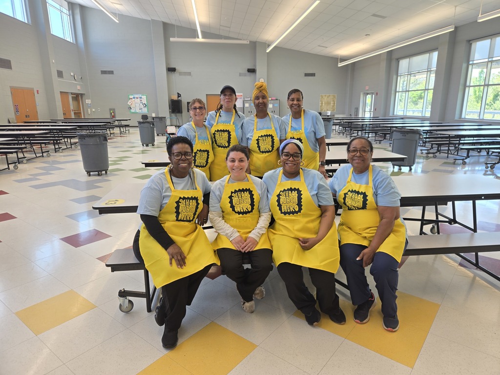 Franklin Township Public Schools celebrate National School Lunch Hero Day! Thank you to our food services staff who work hard to provide delicious and nutritious meals to our students every school day!
