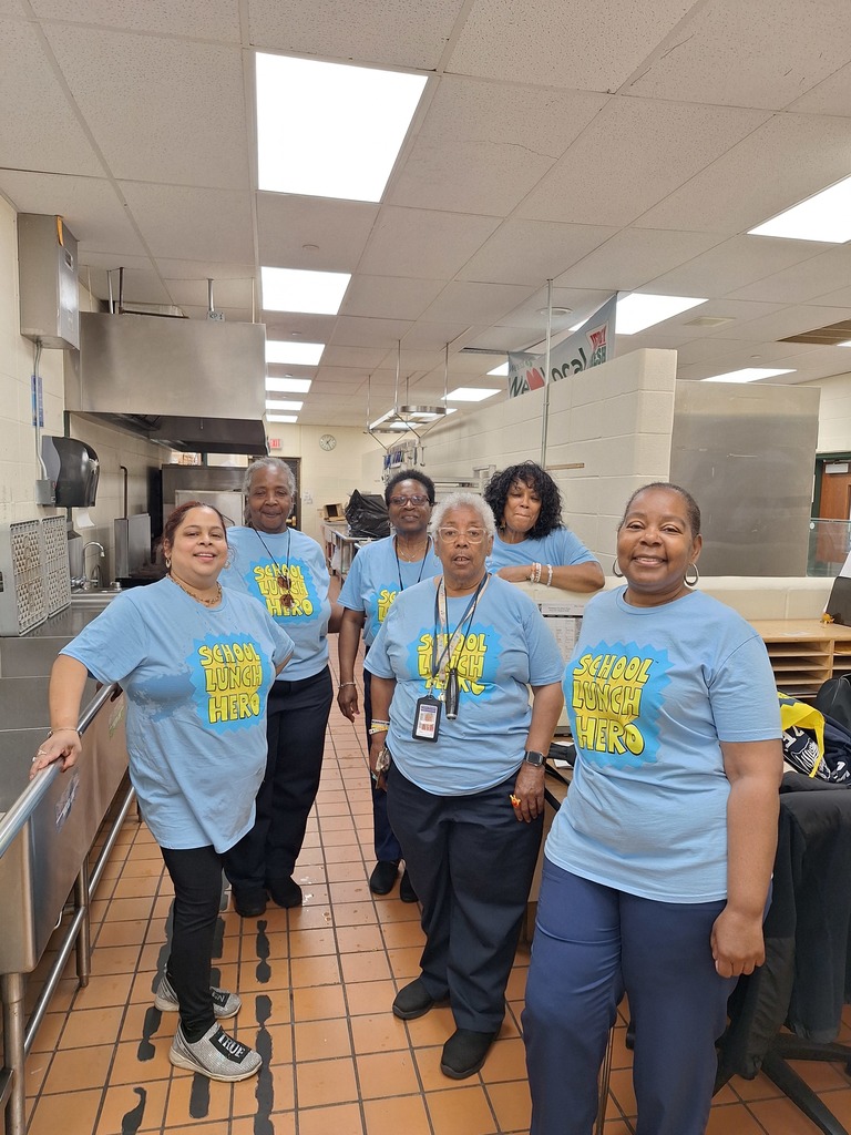Franklin Township Public Schools celebrate National School Lunch Hero Day! Thank you to our food services staff who work hard to provide delicious and nutritious meals to our students every school day!
