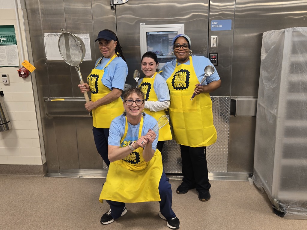 Franklin Township Public Schools celebrate National School Lunch Hero Day! Thank you to our food services staff who work hard to provide delicious and nutritious meals to our students every school day!