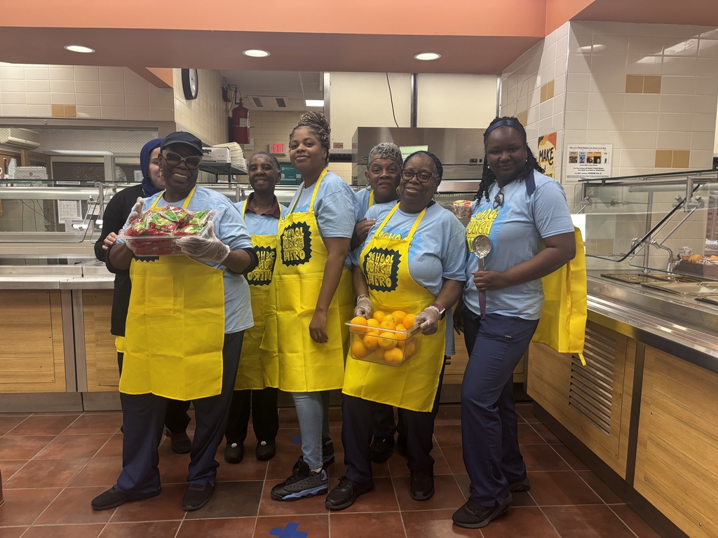 Franklin Township Public Schools celebrate National School Lunch Hero Day! Thank you to our food services staff who work hard to provide delicious and nutritious meals to our students every school day!