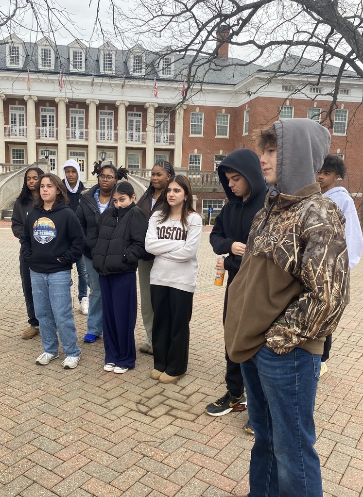 Big moves for our Vanguard students! 🎓💙 They recently explored cohort and admission opportunities at the University of Mary Washington, where diversity, leadership, service, honors, and summer transition programs open doors for academically talented and intellectually curious students. Exciting opportunities ahead! 🚀📚 #VanguardToUMW #FutureLeaders #CollegeBound