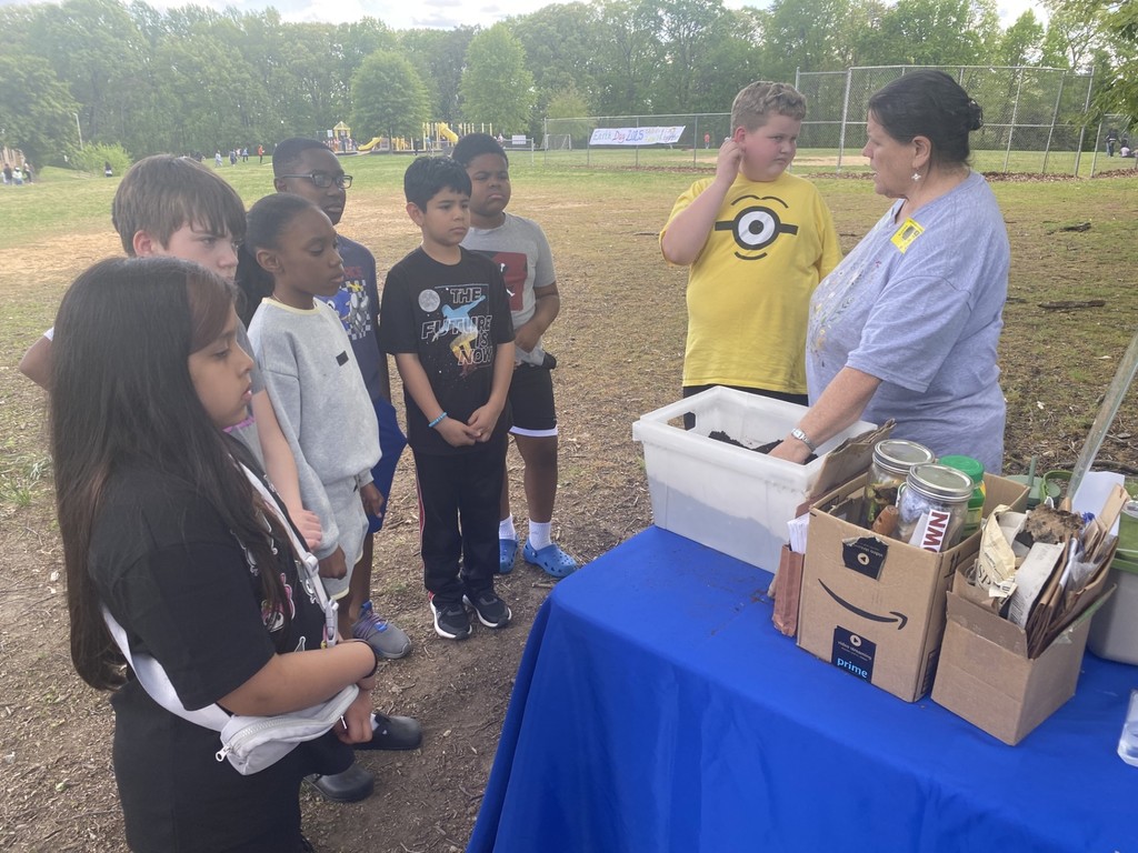 Today our students celebrated the earth by learning all about recycling, compost and litter pick-up. It was a beautiful to celebrate Mother Earth. Make Earth Day Every Day!!